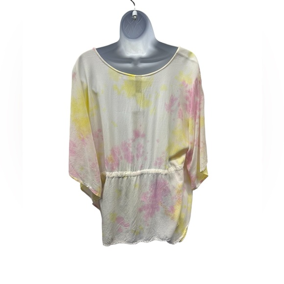 NWT.  Sacred Threads Blouse.   S/M in size. 223120/3.   BL/RD14 - Picture 2 of 2